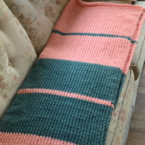 Wife’s hobby handmade pink green blanket. Very soft comfortable.